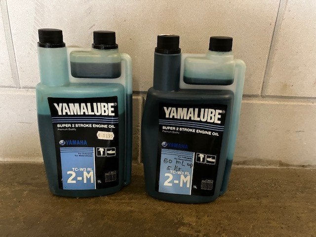 3x 1 liter 2-takt olie buitenboordmotor, Ophalen of Verzenden