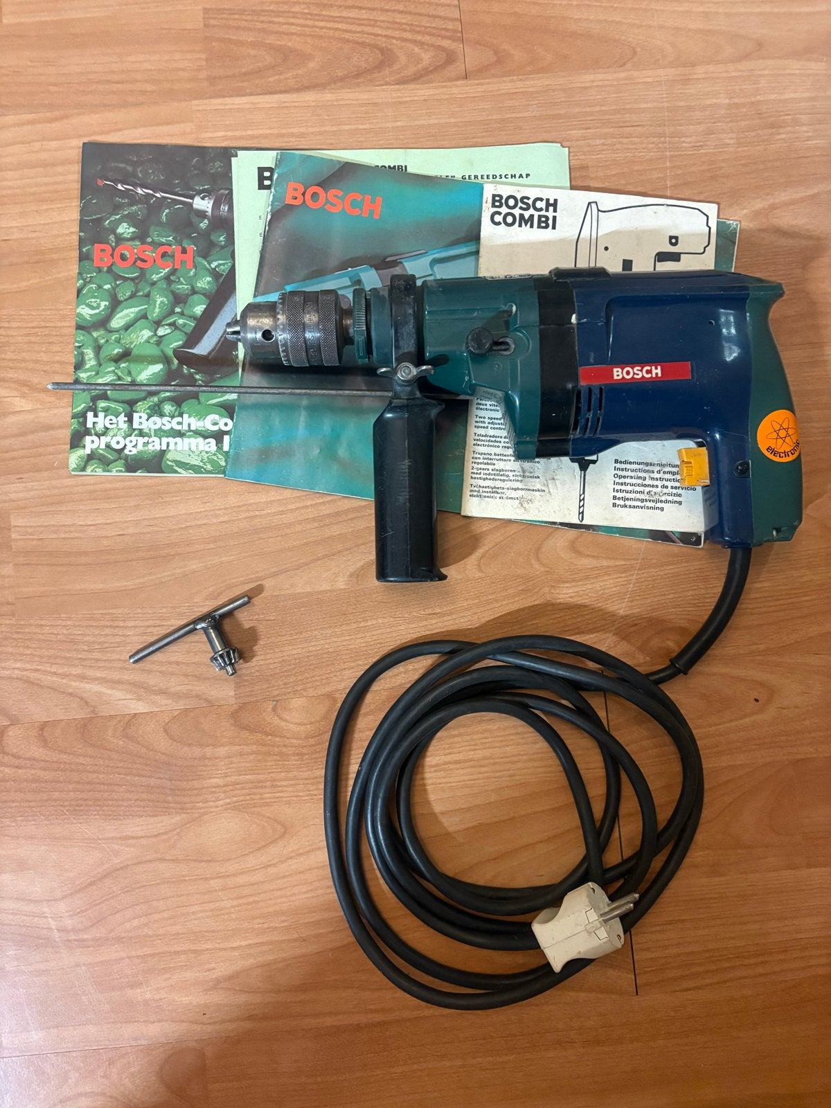 Bosch M22 SBO Klopboormachine, Boormachine, Gebruikt, Ophalen of Verzenden, Klopboormechanisme