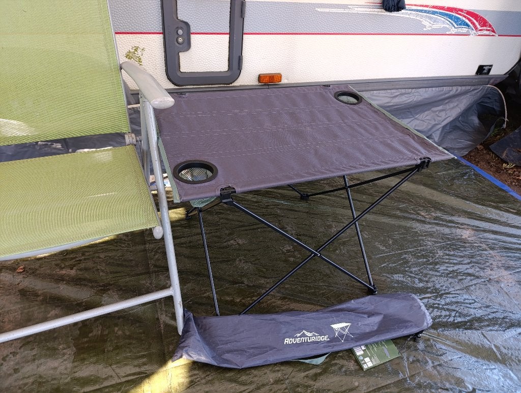 Nieuw stoffen tafeltje opvouwbaar/oprolbaar camping, Ophalen of Verzenden, Nieuw, Campingtafel