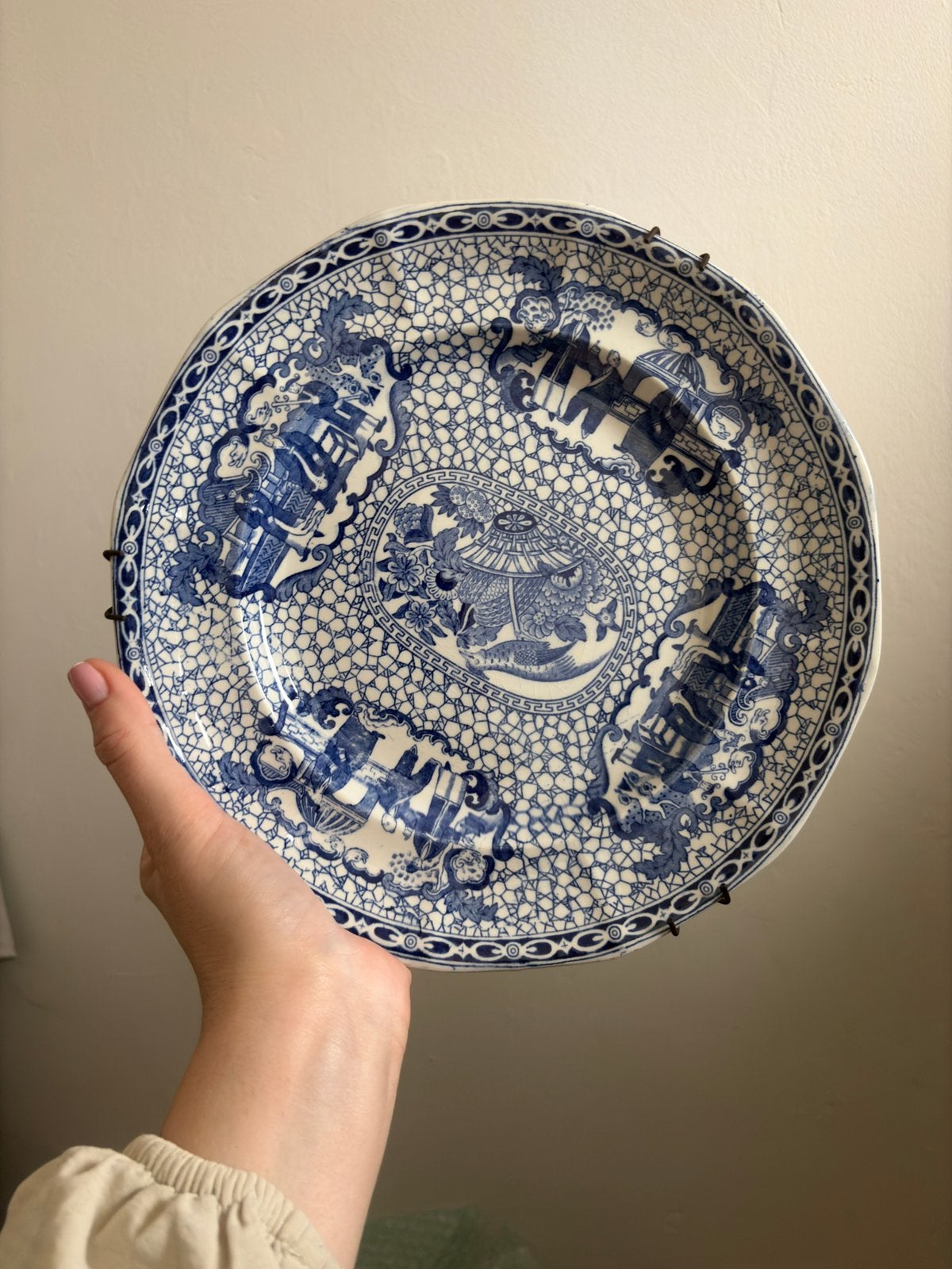 Prachtig Engels blauw-wit wandbord – Willow Pattern stijl, Ophalen of Verzenden