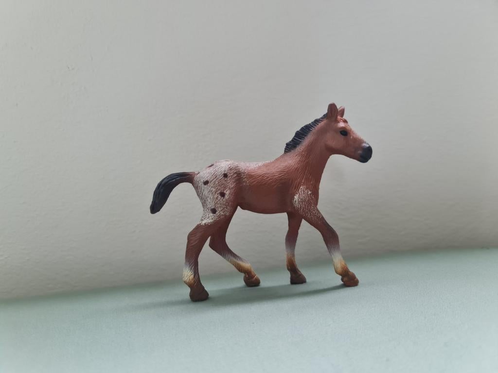 Bruine Appaloosa jaarling, Ophalen of Verzenden, Zo goed als nieuw, Paard, Beeldje of Figuurtje