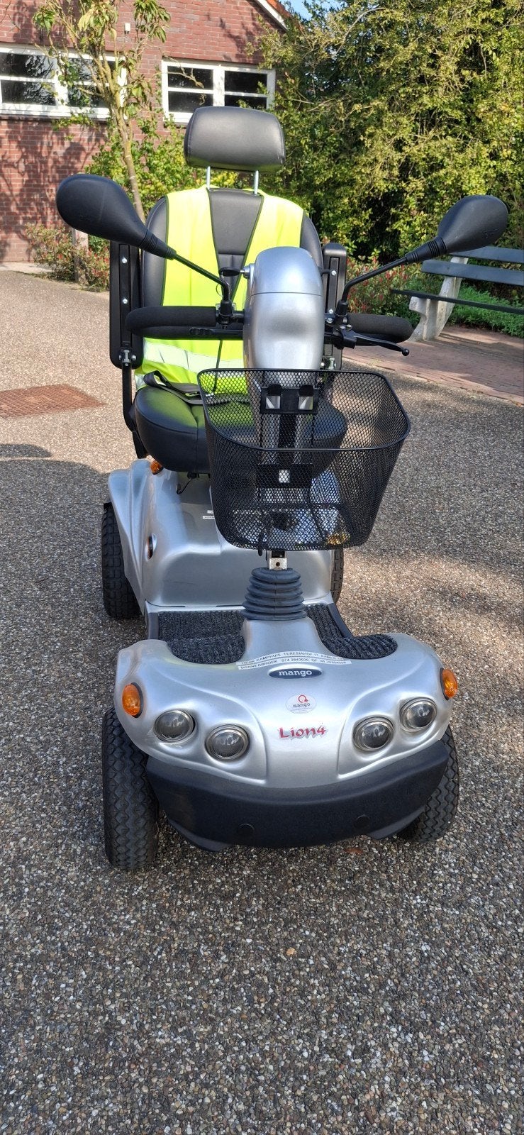 Te koop, scootmobiel Lion 4., Ophalen, Zo goed als nieuw, 16 km/u of meer, Mango