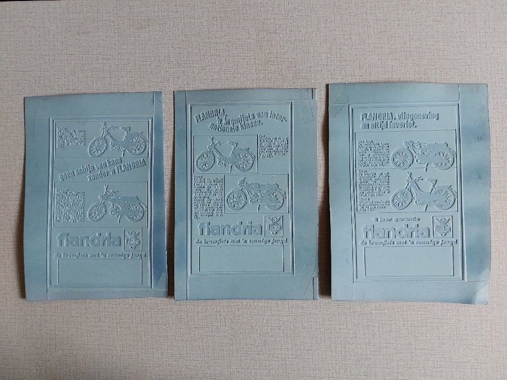 3 Zeldzame blauwe reliëfplaten van FLANDRIA, Ophalen of Verzenden, Zo goed als nieuw, Reclamebord