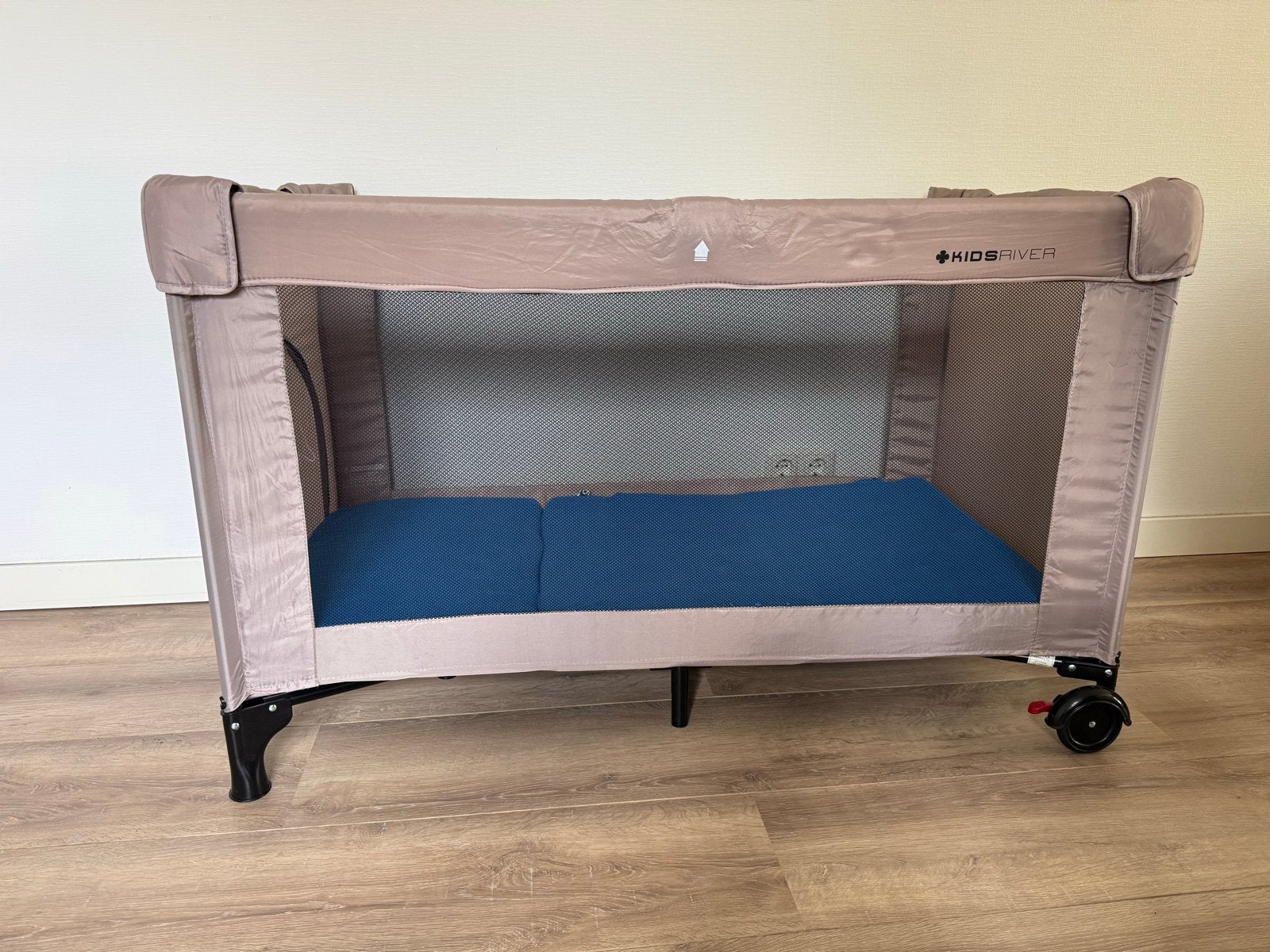 Kidsriver campingbedje inclusief matrasje, Kinderen en Baby's, Ophalen, Gebruikt, Minder dan 140 cm, Matras