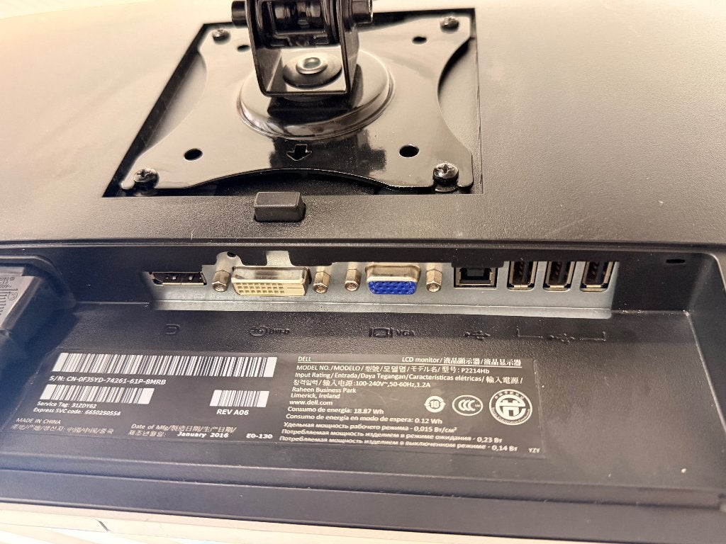 Foto 4 van Complete Dell thuiswerkplek [monitor, dock, arm en muis]