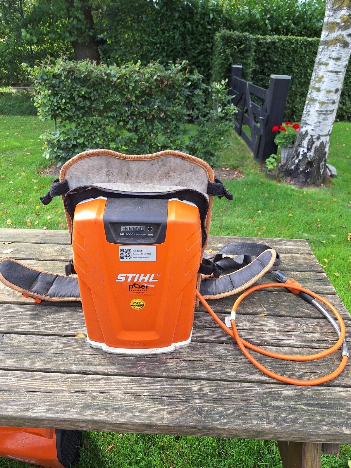 Stihl  AR3000 rugaccu, Ophalen