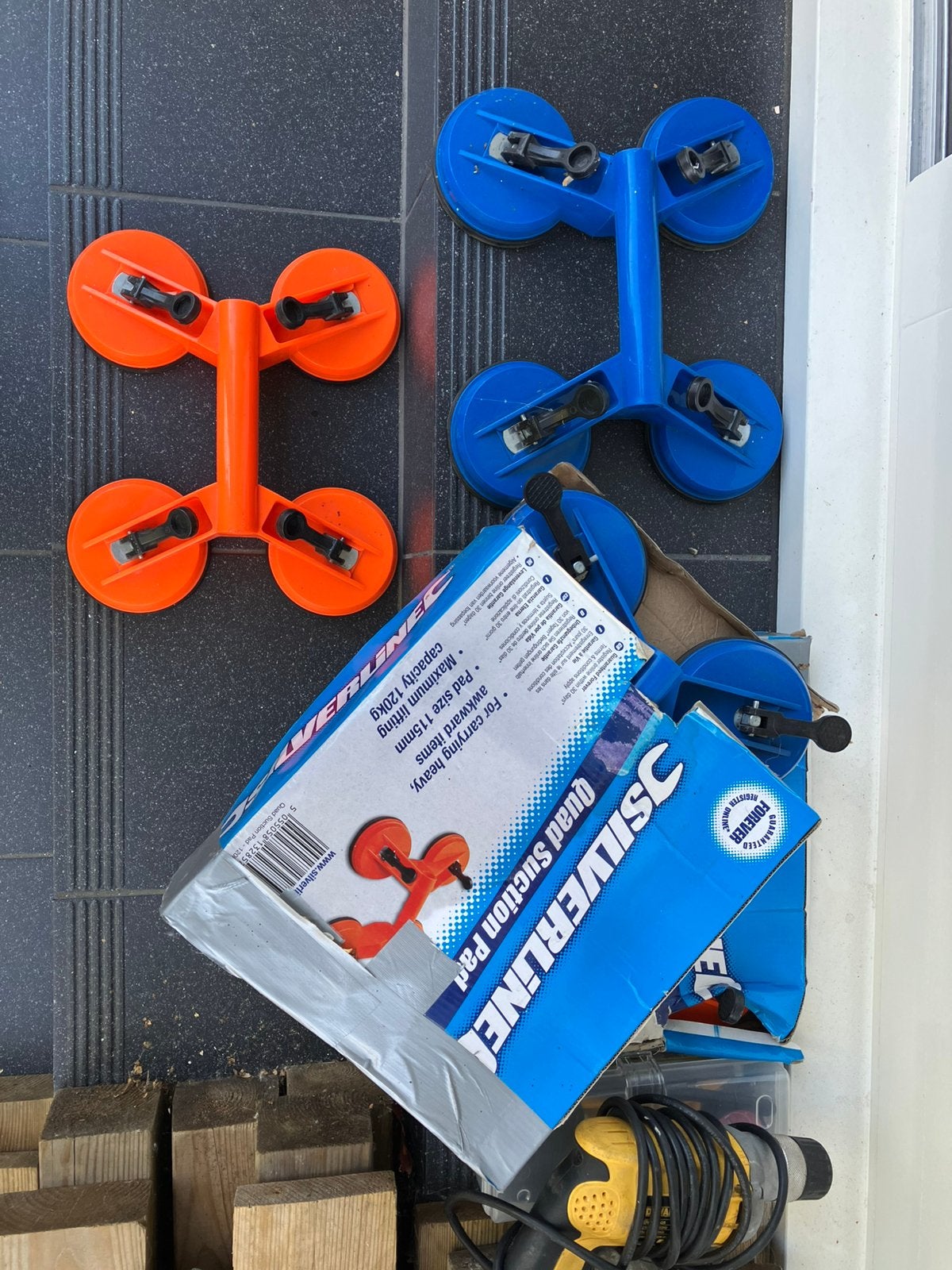 Glasdragers 4 stuks 2 oranje en 2 blauw, Doe-het-zelf en Verbouw, Glas en Ramen, Ophalen, Zo goed als nieuw, Minder dan 80 cm