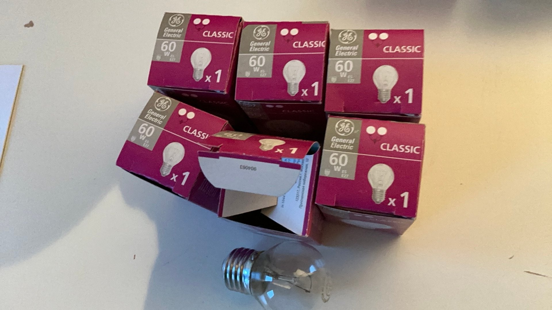 Lamp kogel 60 watt E 27 Helder, 30 tot 60 watt, Gloeilamp, Dimbaar, Nieuw