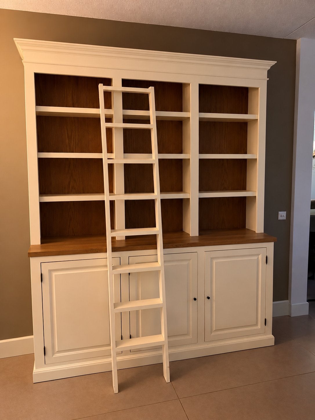 Prachtige Boekenkast met Ladder - Landelijke Stijl, Ophalen, Gebruikt, 200 cm of meer, 150 tot 200 cm