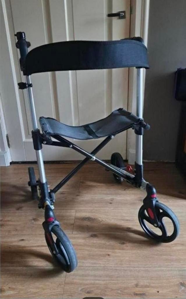 Nette, goed wendbare en stevige rollator. Max 136 kilo, Diversen, Rollators, Ophalen