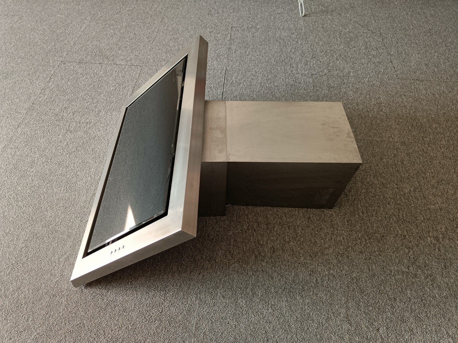 Afzuigkap hoekmodel, Ophalen