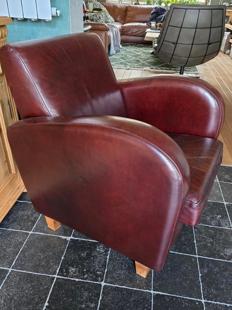 Mooie lederen bordeaux stoel, Ophalen, 75 tot 100 cm, 50 tot 75 cm