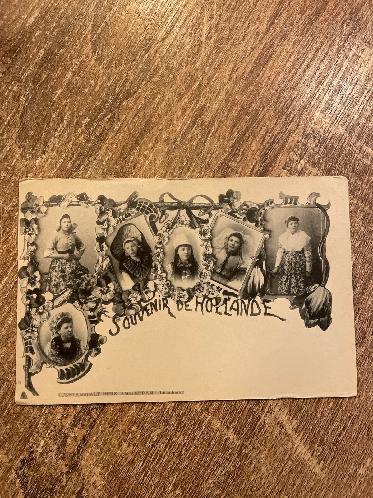 Antieke Ansichtkaart 'Souvenir de Hollande' (ongelopen), Ophalen of Verzenden, Voor 1920, Ongelopen
