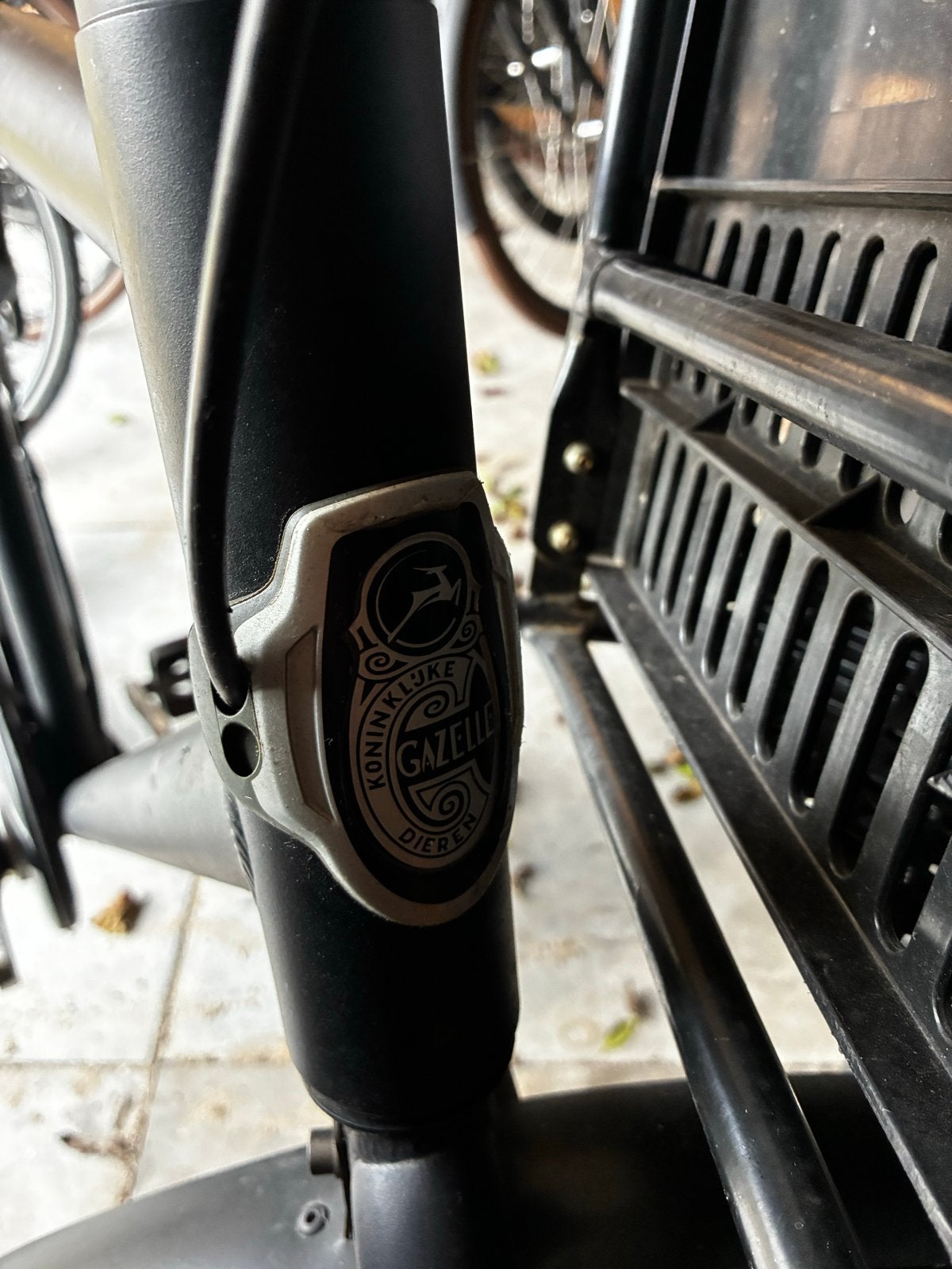 Gazelle stadsfiets met voordrager en 3 versnellingen, Ophalen, Velgrem, Versnellingen, Gazelle