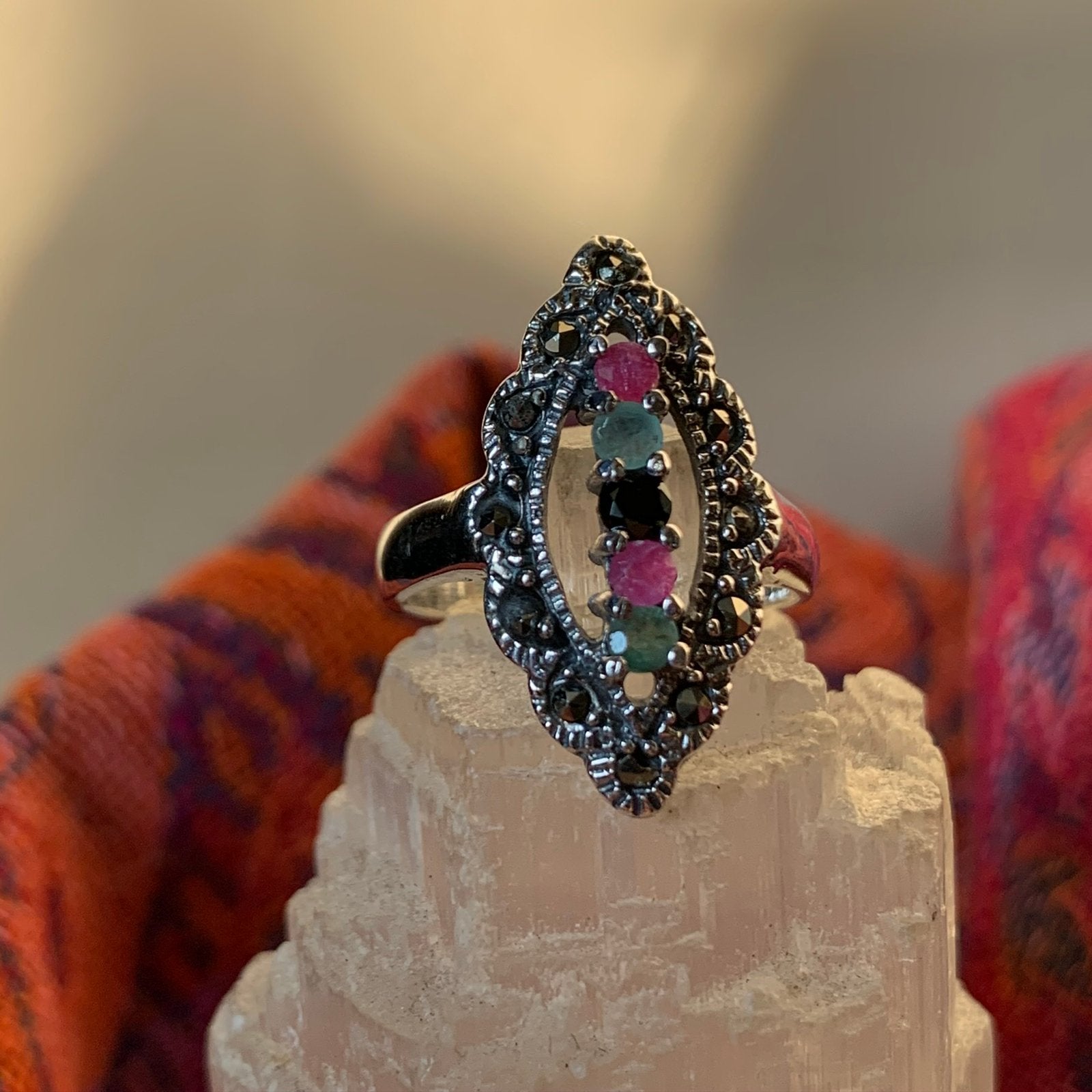 Robijn smaragd spinel beschermt geluk liefde magie succes, Magnolia11, Nieuw, Ophalen of Verzenden, 17 tot 18