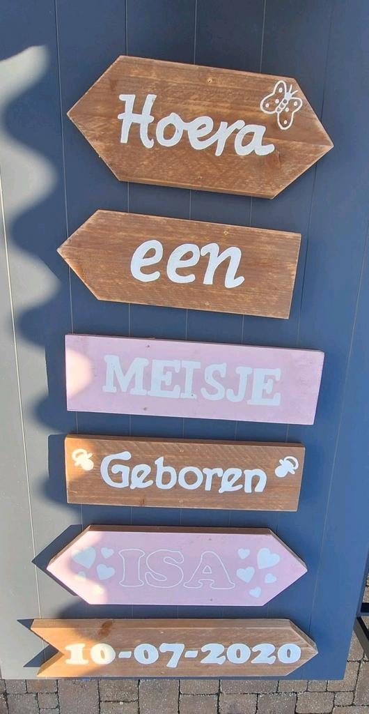 Geboortebord Hoera een Meisje - Gepersonaliseerd Hout, Ophalen of Verzenden, Nieuw