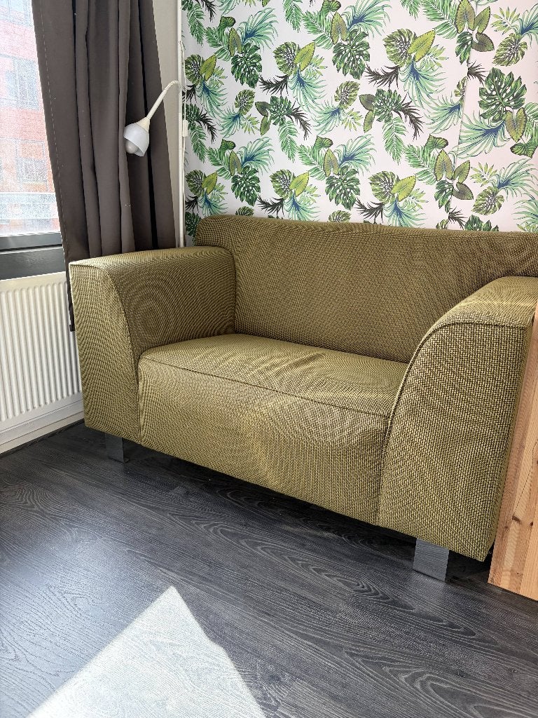 Groene loveseat / brede fauteuil – 113 cm breed, Gebruikt, 150 tot 200 cm, Tweepersoons, 75 tot 100 cm