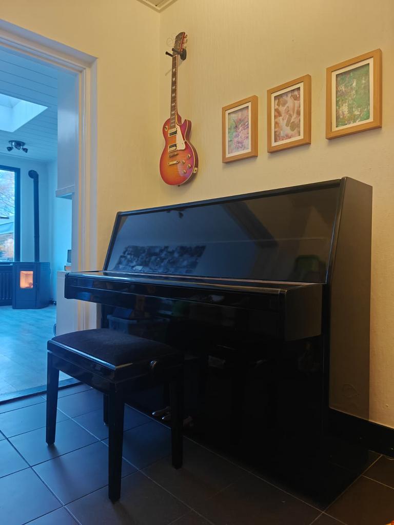 Hofmeister piano – zwart hoogglans – inclusief pianobank, Muziek en Instrumenten, Piano's, Ophalen of Verzenden, Zo goed als nieuw
