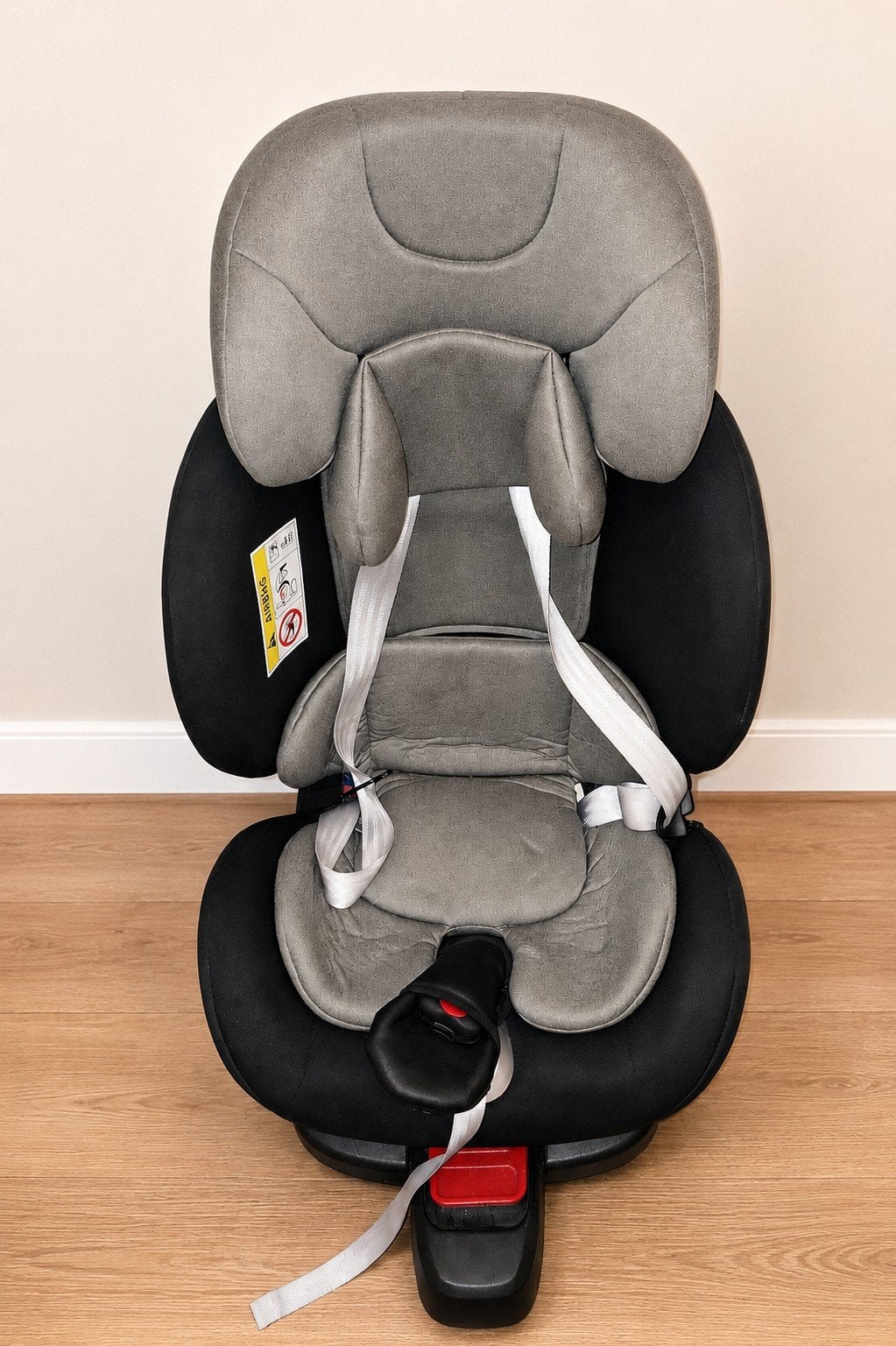 Gebruikt autostoeltje, grijs en zwart, Kinderen en Baby's, Autostoeltjes, Ophalen of Verzenden, Overige merken, Autogordel