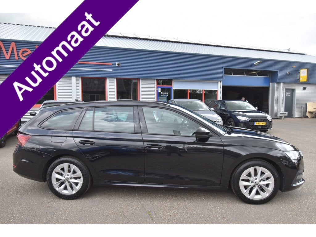 Skoda Octavia Combi 1.0 e-TSI Sport Business , VIRTUAL COCKP, Auto's, Skoda, Stof, Gebruikt, Hybride Elektrisch/Benzine, 3 cilinders