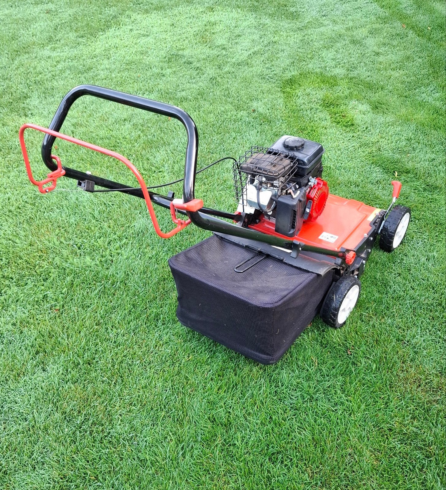 Verticuteermachine te huur -  30 euro per dag - Benzine, Tuin en Terras, Ophalen, Gebruikt, Benzine, Onbekend