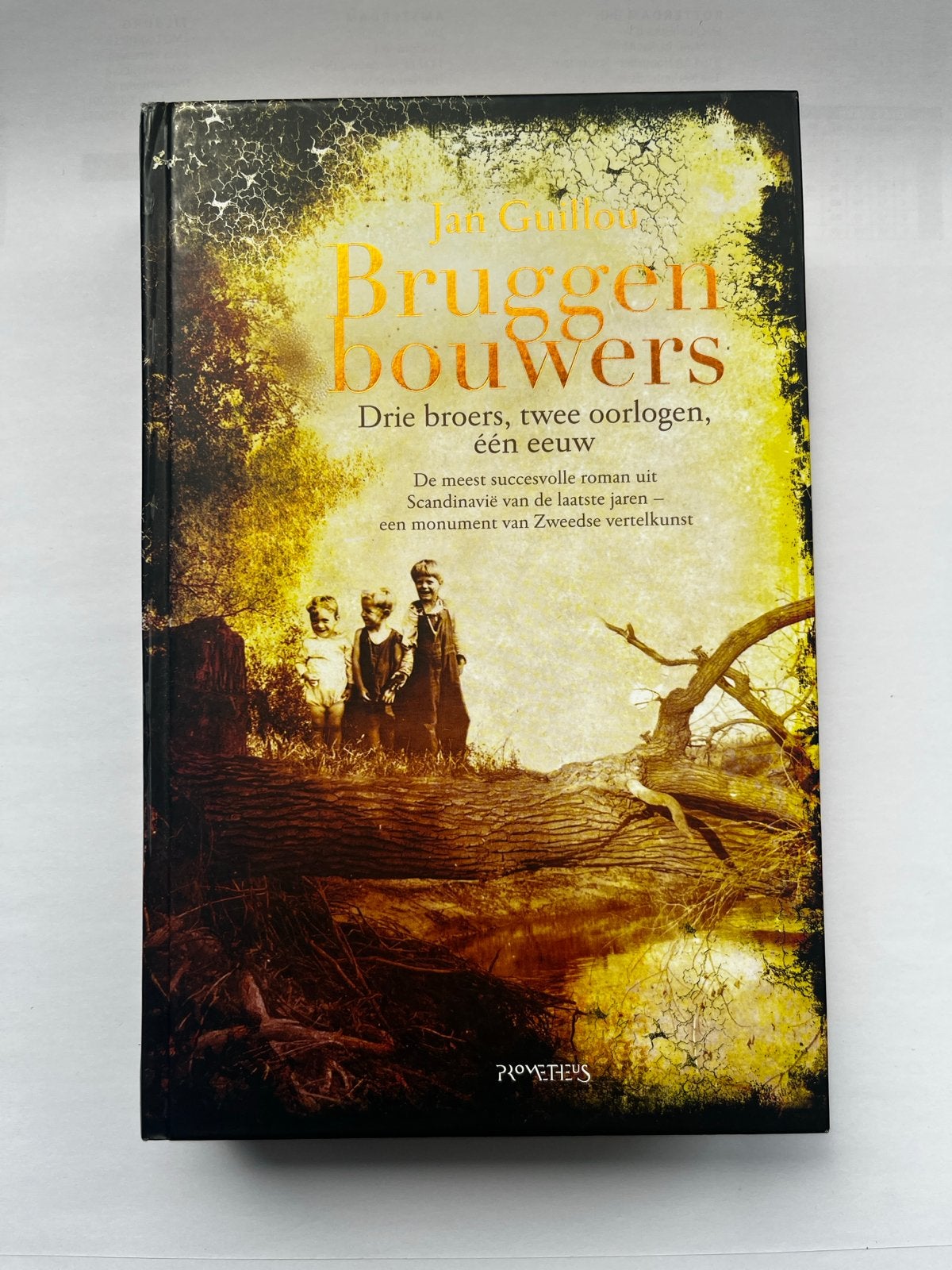 Bruggenbouwers - Jan Guillou (Hardcover), Boeken, Ophalen of Verzenden, Zo goed als nieuw, Europa overig