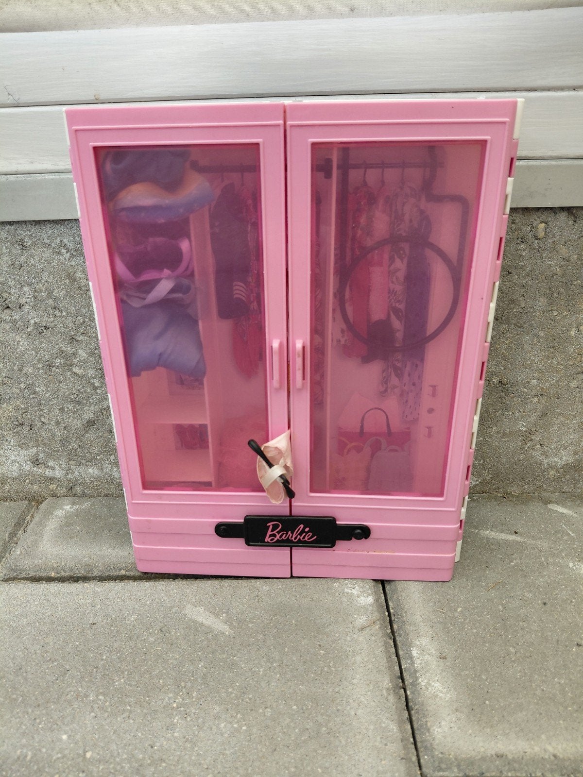 Te koop barbie kleerkast, Ophalen, Poppenhuis