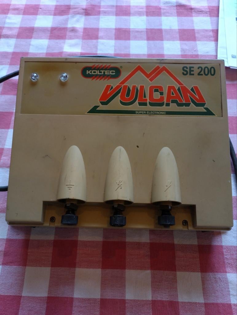 Koltec Vulcan SE 200 weide stroom apparaat schrikdraad, Weidegang