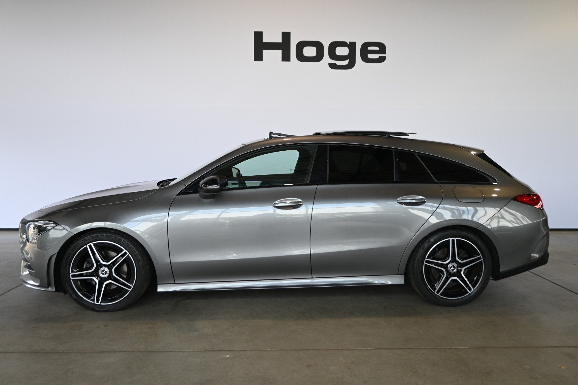 Mercedes-Benz CLA-Klasse Shooting Brake 180 Automaat Busines, CLA, 136 pk, Gebruikt, 4 cilinders