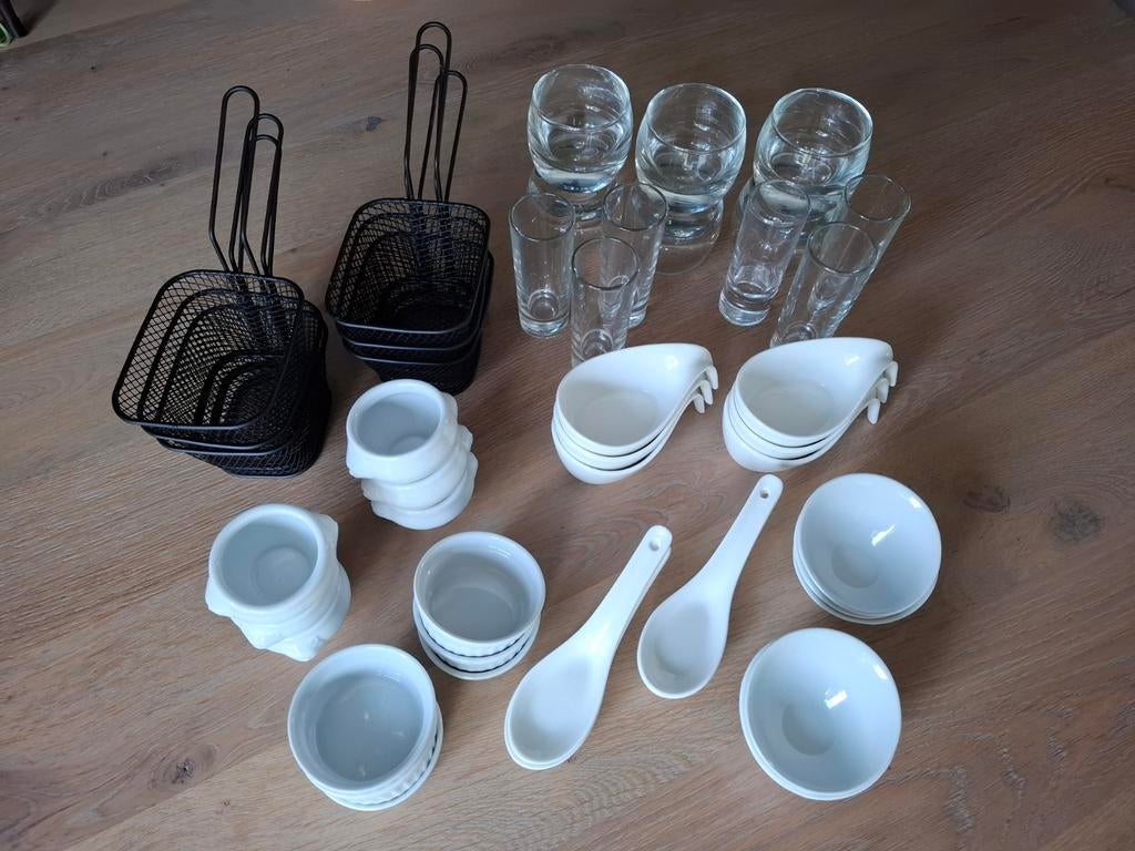 Set tapas-servies voor 6 personen, Huis en Inrichting, Keuken | Servies, Gebruikt, Overige stijlen, Porselein, Ophalen of Verzenden