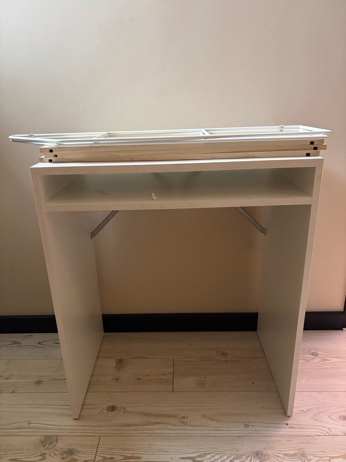 Witte bureau ikea, Huis en Inrichting, Ophalen, Gebruikt