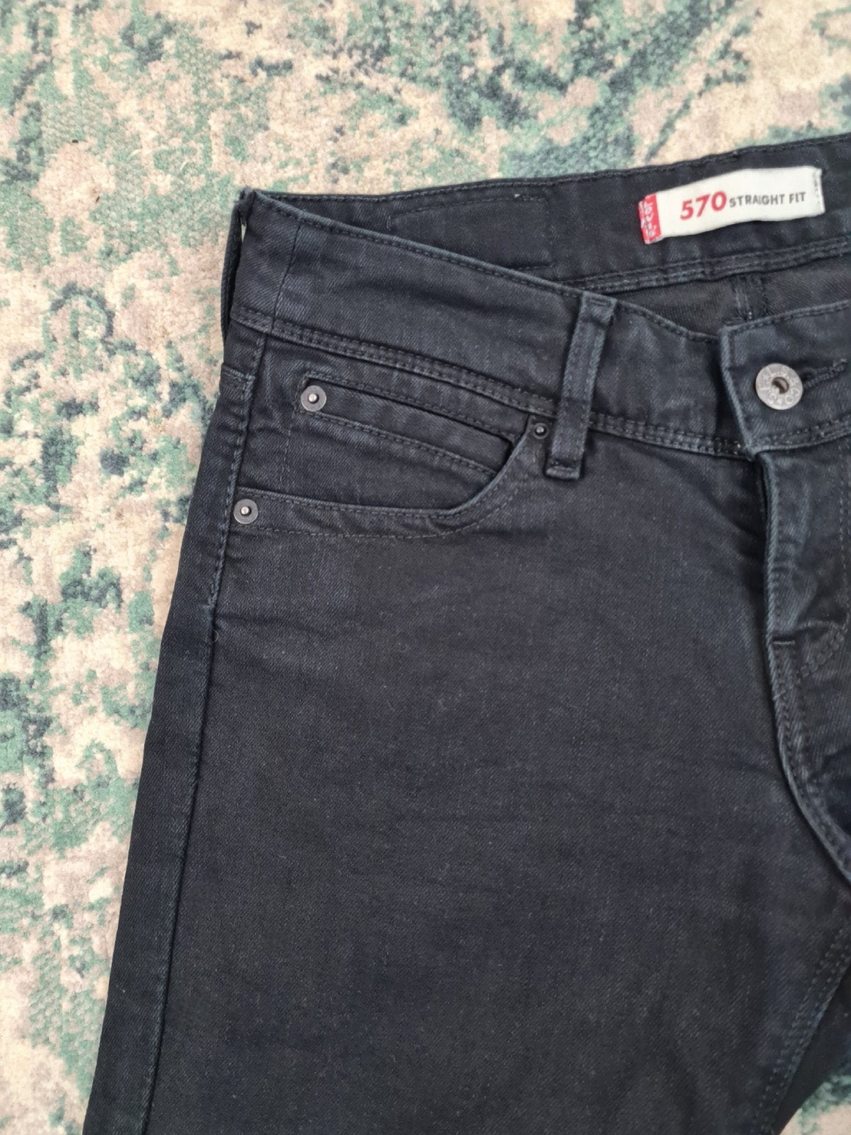 Levi's 570 straight fit W28 L32 Tulsi2832 Low-rise, Zwart, Ophalen of Verzenden, Zo goed als nieuw, W28 - W29 (confectie 36)