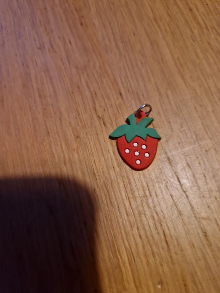 HANGER 🍓 AARDBEI, Ophalen of Verzenden, Zilver, Overige materialen