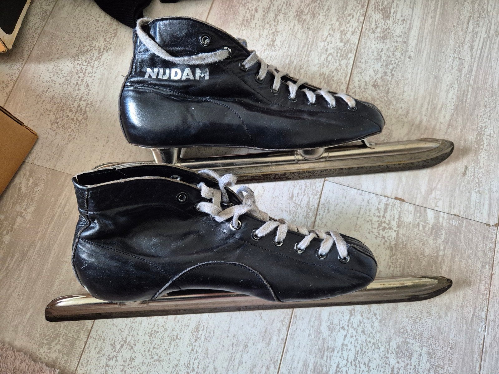 Nijdam schaatsen lage noren. Maat 40, leer, Sport en Fitness, Schaatsen, Gebruikt, Ophalen of Verzenden, Nijdam, Noren