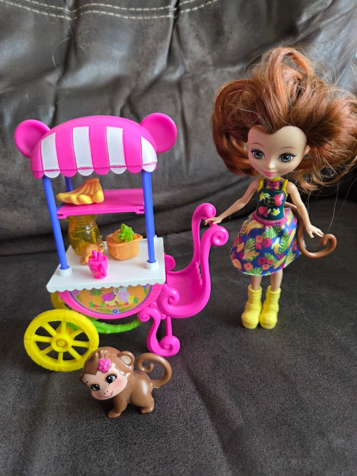 Enchantimals pop met fruitkraam en aapje, Ophalen, Zo goed als nieuw, Overige typen