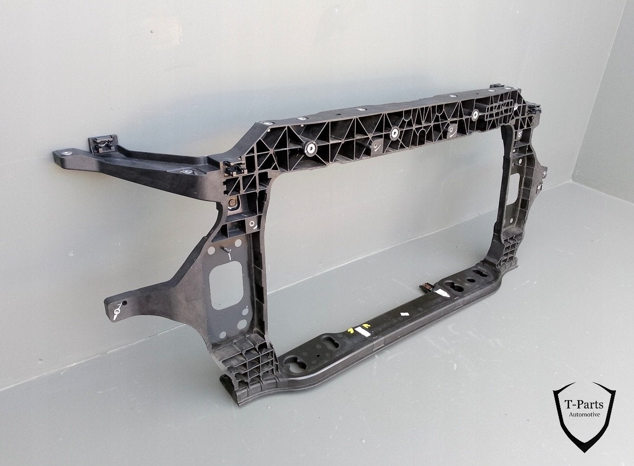 hyundai bayon voorfront front 64101Q0400 paneel 64101-Q0400, Heolleung-ro 12
06797  Seoul, Nieuw, Ophalen of Verzenden, Info@hyundai.com