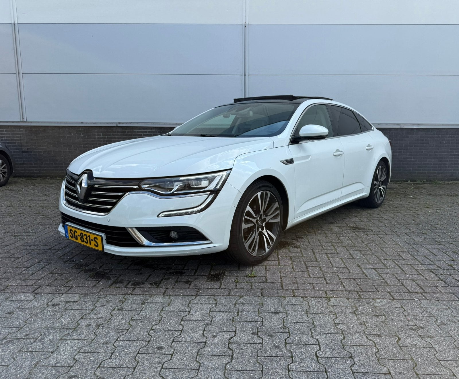 Renault Talisman Energy TCe 150pk EDC 2018 Wit, Auto's, 1618 cc, 4 cilinders, Wit, Particulier