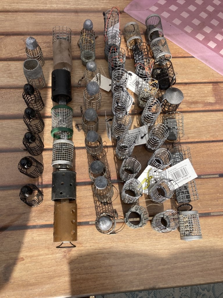 Te Koop 50 stuks Feeder Potjes diverse gewichten, Ophalen, Gebruikt, Dobber of Lood