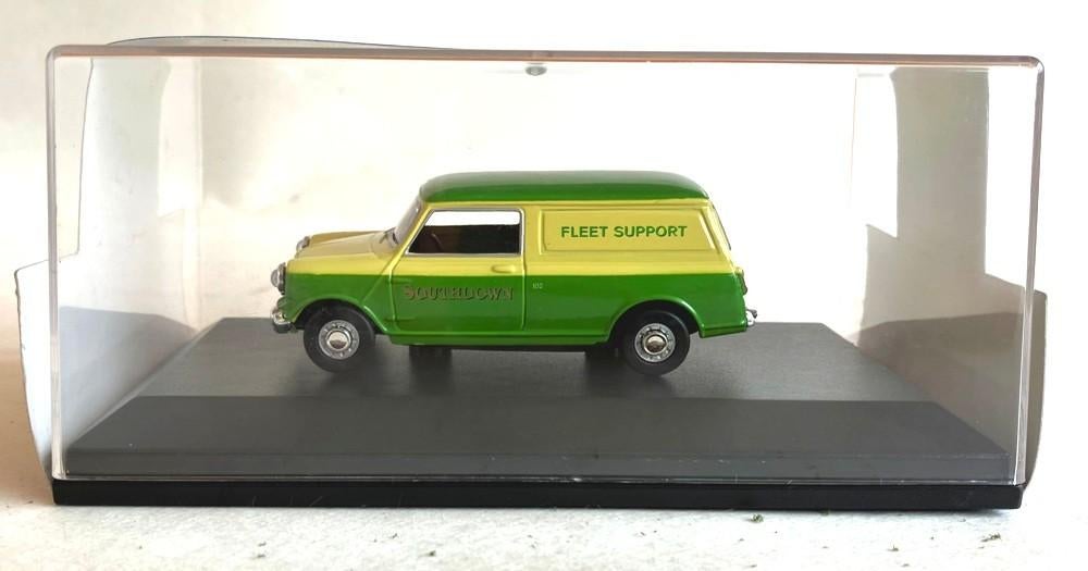 Mini Van Southdown Oxford MV028., Hobby en Vrije tijd, Modelauto's | 1:43, Zo goed als nieuw, Auto, Overige merken, Ophalen of Verzenden