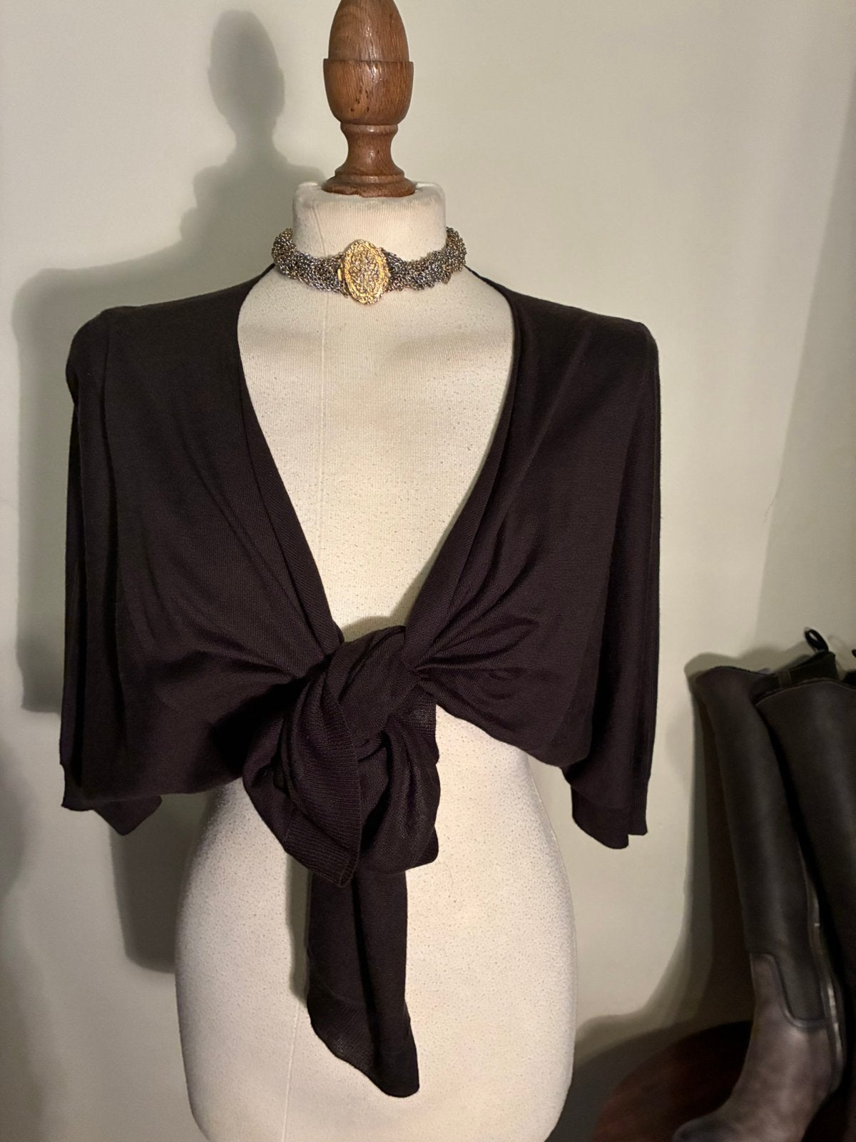 DKNY BOLERO VESTJE DARK BROWN cashmere/zijde, Verzenden, Zo goed als nieuw, Maat 36 (S), Bruin
