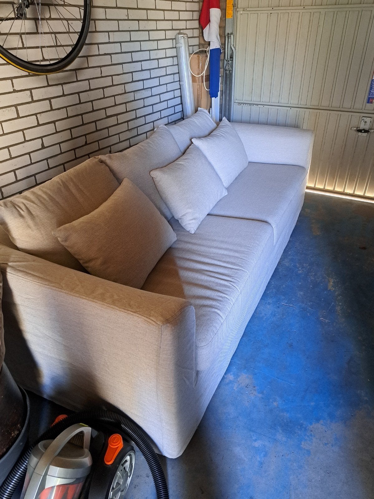 Comfortabele bank - 2.22m breed, 90cm diep, zo goed z.g.a.n., Ophalen, Driepersoons, 75 tot 100 cm, Zo goed als nieuw