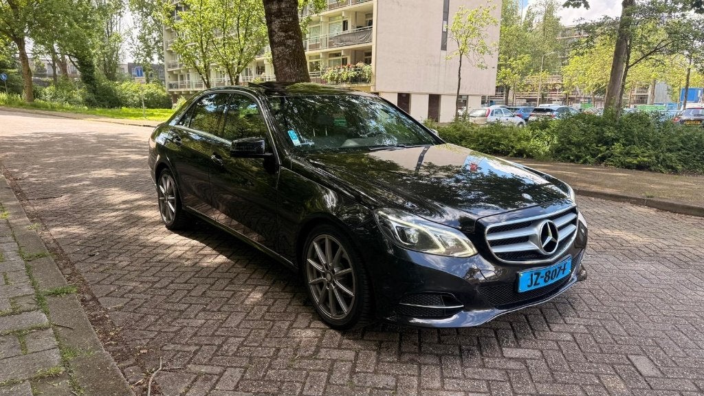 Mercedes-Benz E-Klasse 2.2 CDI E220 Sedan AUT 2015 TAXIKLAAR, Auto's, Mercedes-Benz, Particulier, E-Klasse, ABS, Adaptieve lichten