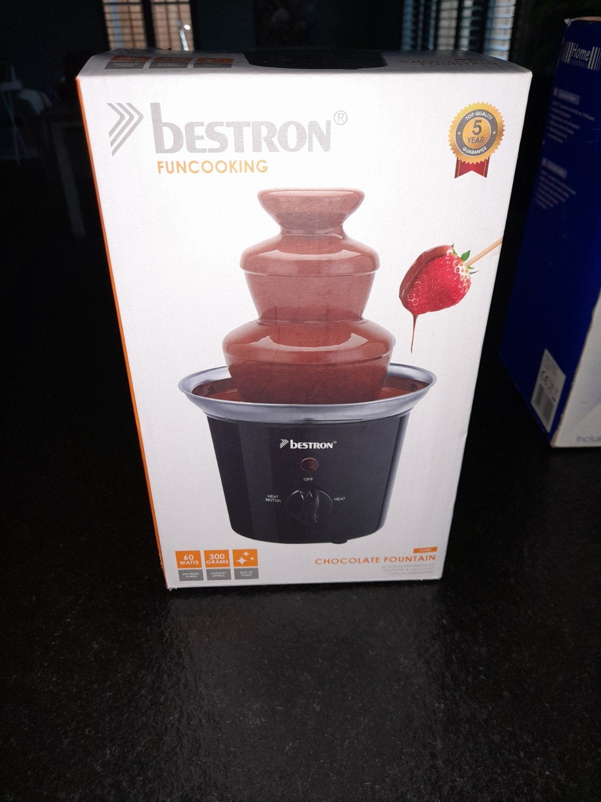 Nieuw in doos Bestron Chocolade Fontein zwart Cadeautip, Ophalen of Verzenden, Nieuw, Elektrisch, Fondueset