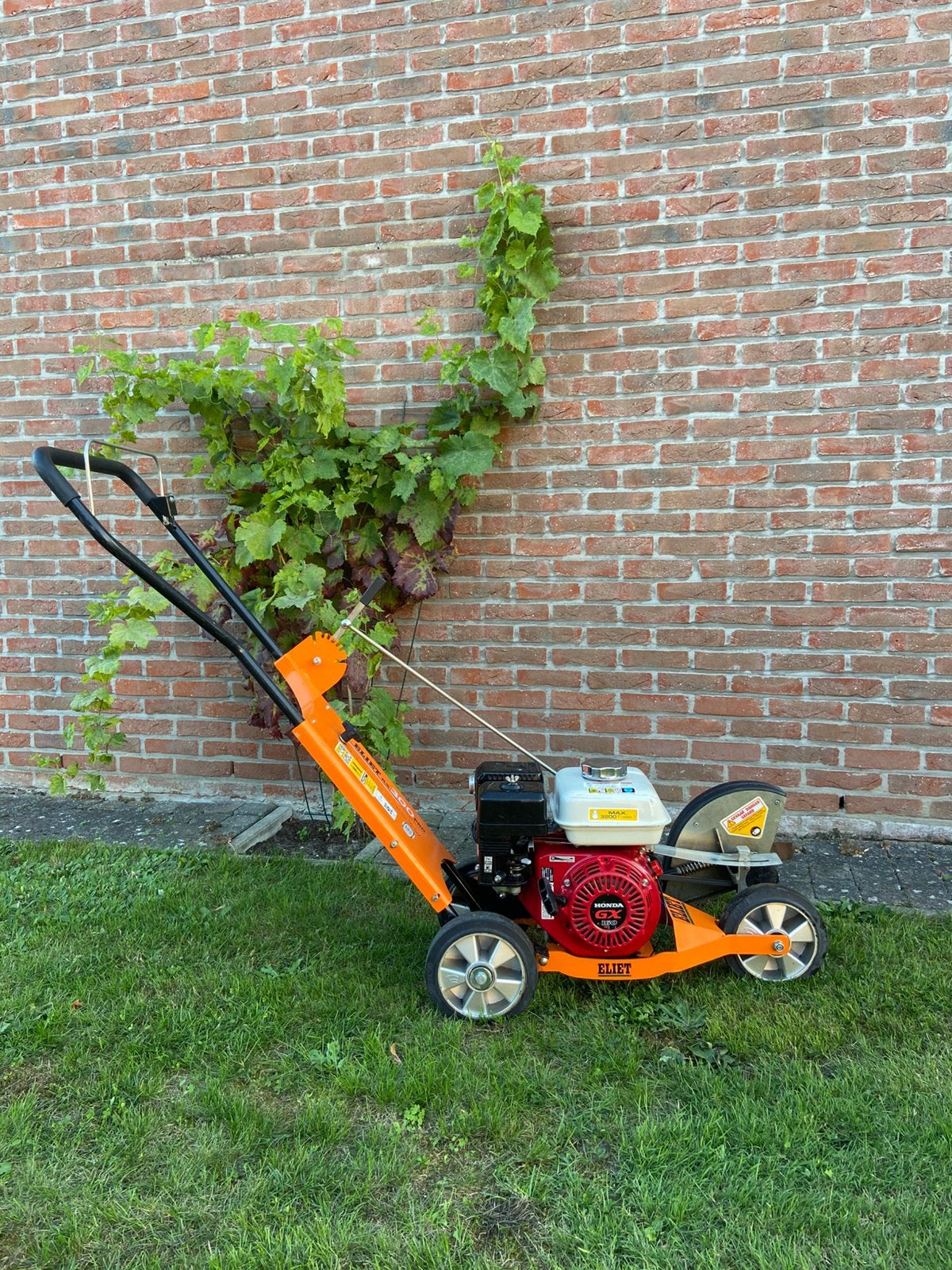 Eliet KS 300 Pro, Tuin en Terras, Ophalen, Zo goed als nieuw, Benzine