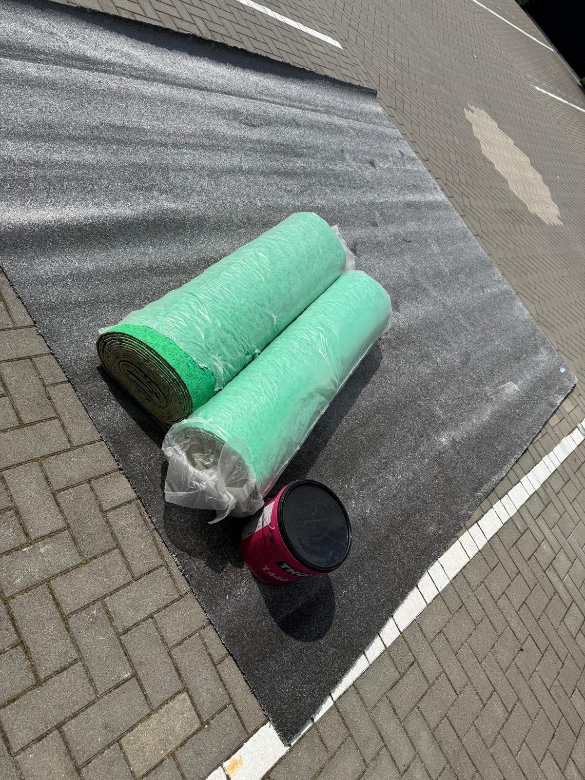 NIEUW Tapijt Vinson Antraciet 3x4m met ondertapijt en lijm, Nieuw, Ophalen of Verzenden, 200 cm of meer, Grijs