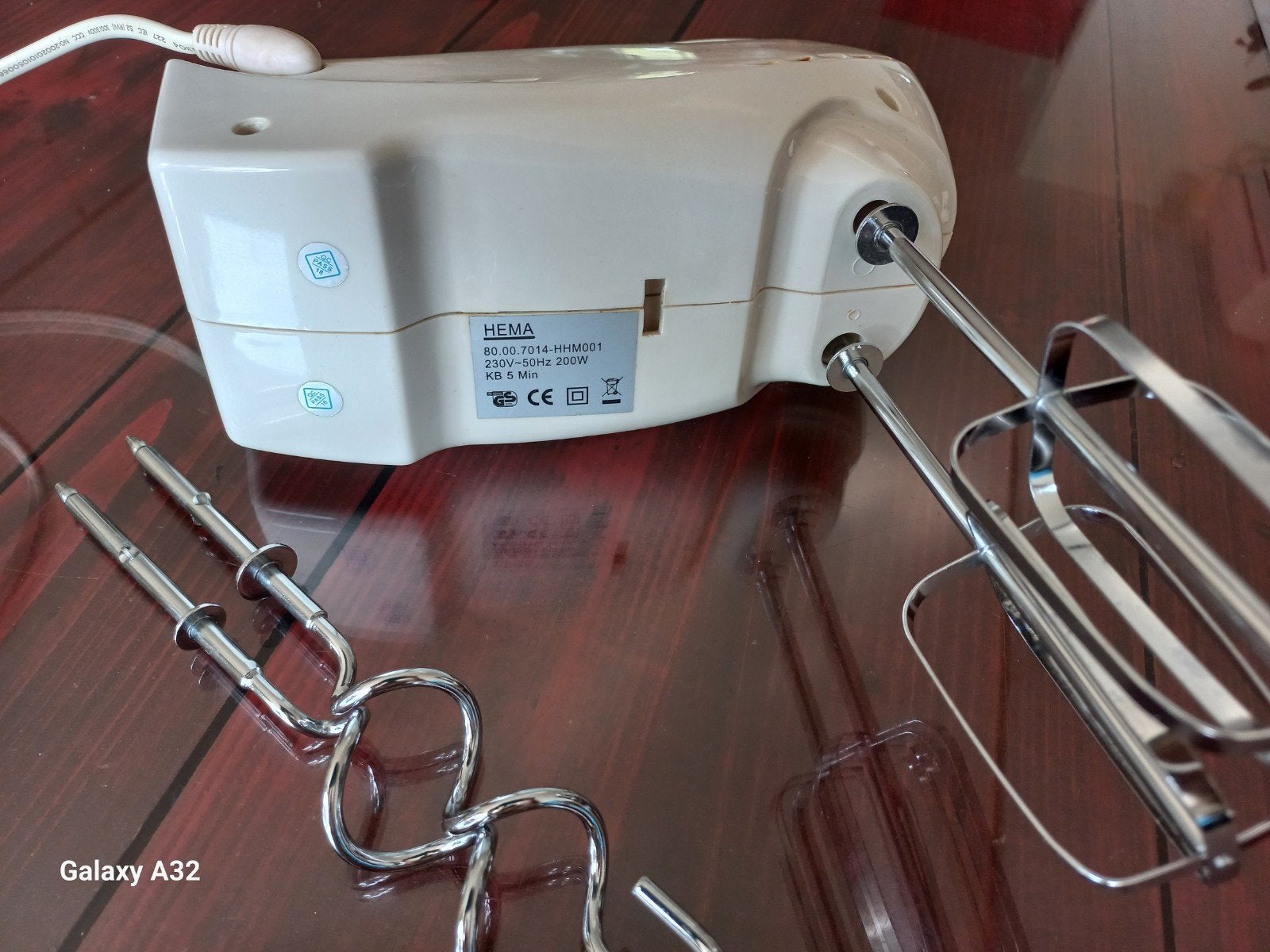 HEMA Handmixer 200W met 5 snelheden en turbofunctie, Minder dan 1 liter, Ophalen of Verzenden, Zo goed als nieuw, 3 snelheden of meer