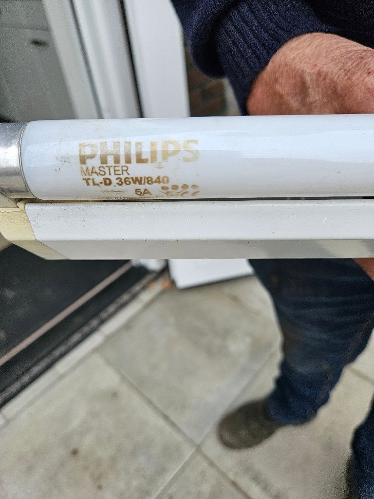 EEN GOED WERKEND  PHILIPS TL ARMATUUR MET LAMP., Overige fittingen, TL-buis, Zo goed als nieuw, Neutraal wit