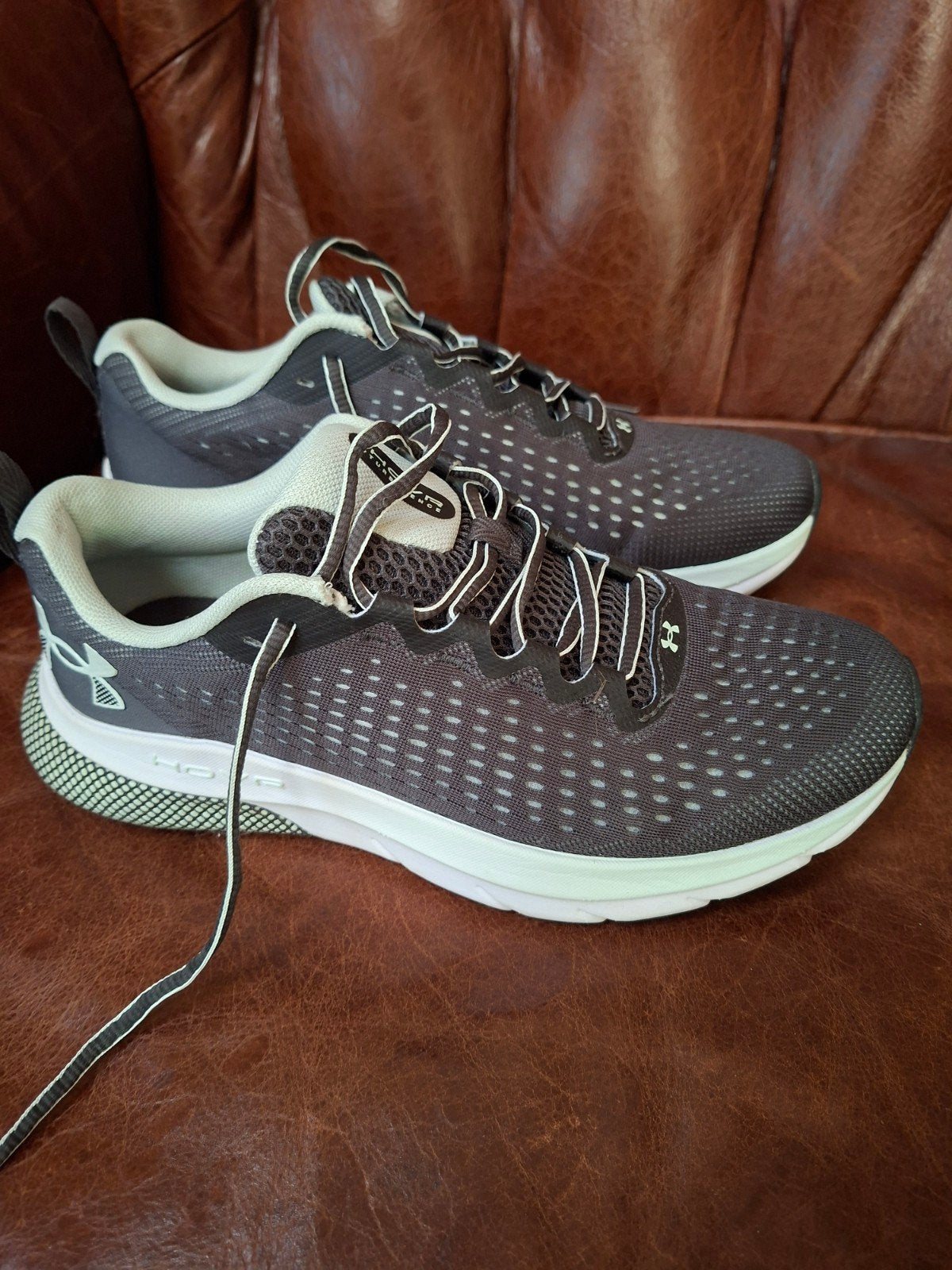 Under Armour turbulence schoenen maat 41 spiksplinternieuw!!, Ophalen of Verzenden, Nieuw, Hardloopschoenen, Overige merken