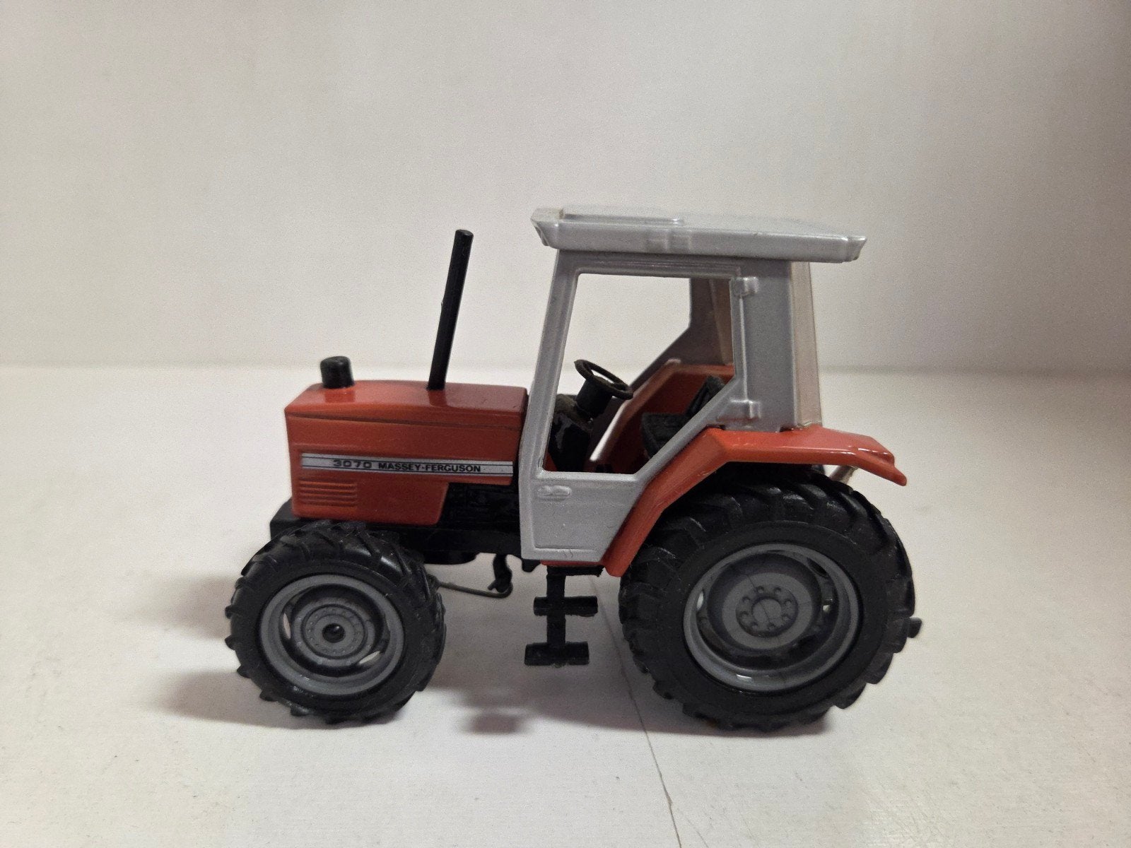 Massey Ferguson 3070 1:32, ., Tractor of Landbouw, Britains, Ophalen of Verzenden