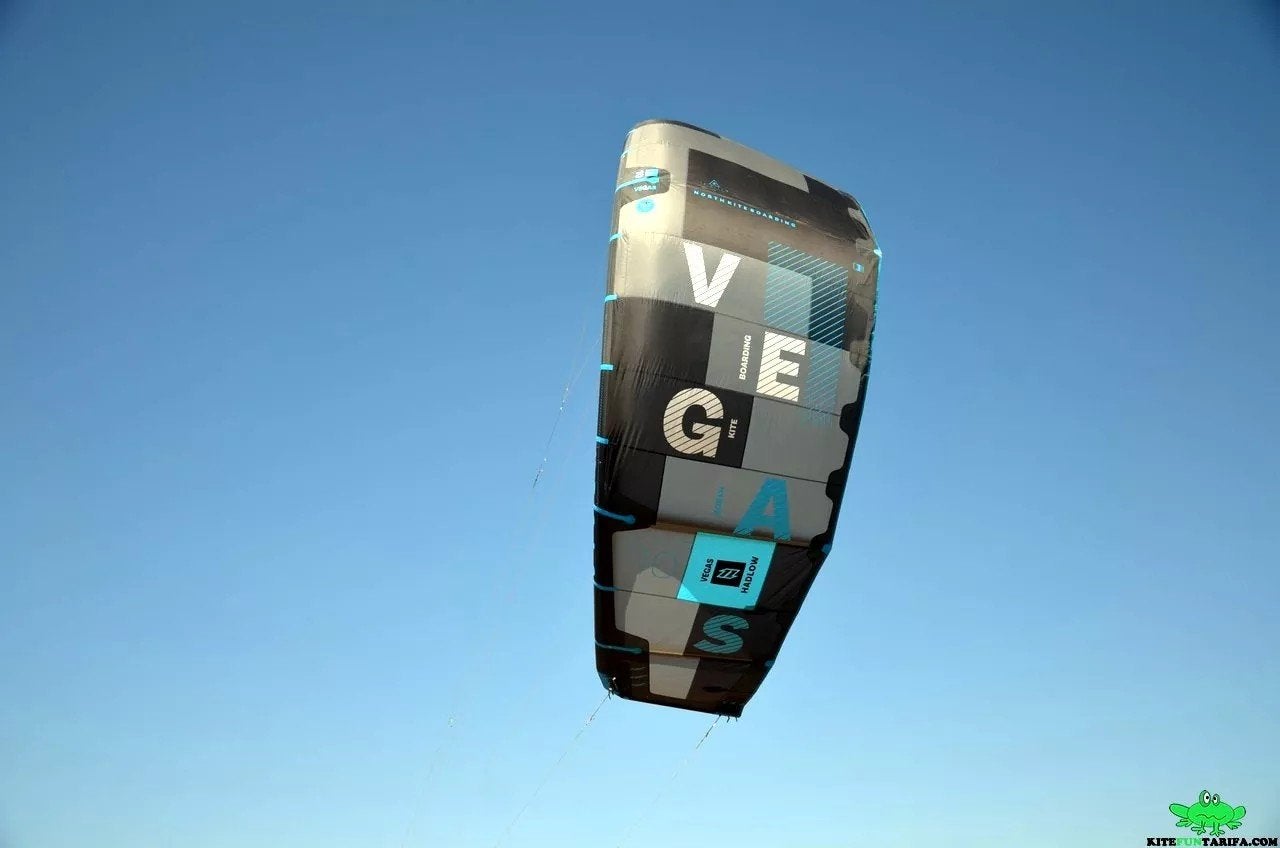 Vegas 7meter nieuwstaat, Watersport en Boten, Geen board, Ophalen, Zo goed als nieuw, Kite